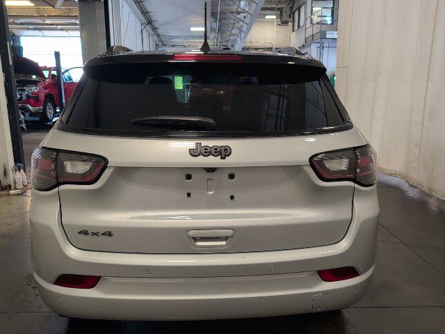 Used 2024 Jeep Compass Limited w/ High Altitude Package AWD/4WD image 6