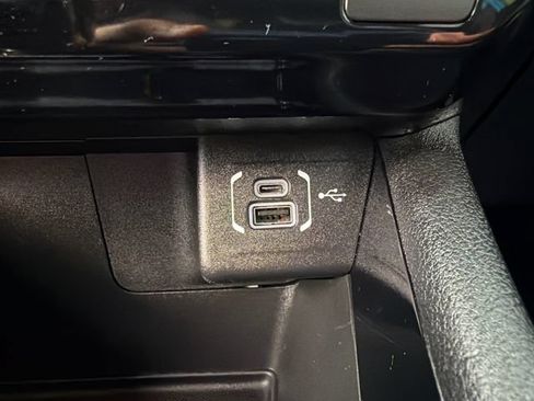 Used 2023 Jeep Compass Latitude w/ Convenience Group AWD/4WD image 36