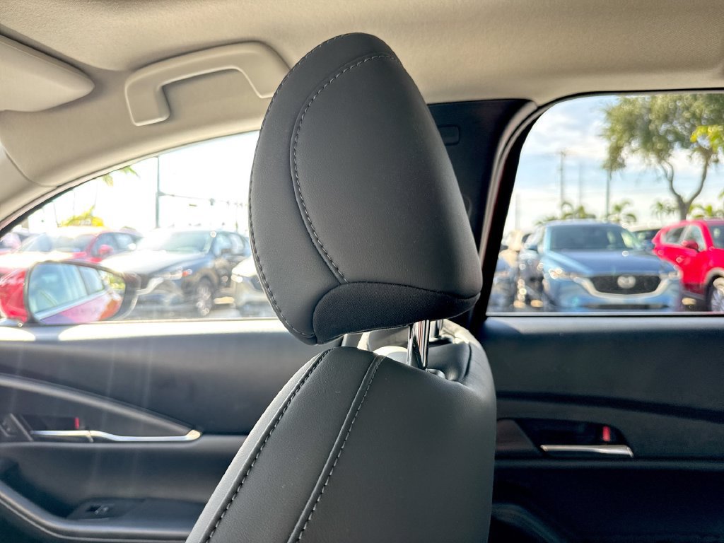 Used 2024 MAZDA CX-30 AWD 2.5 S w/ Preferred Package image 16