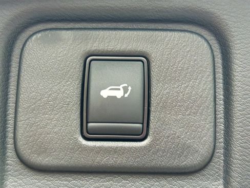 Used 2024 Nissan Murano SL FWD image 13
