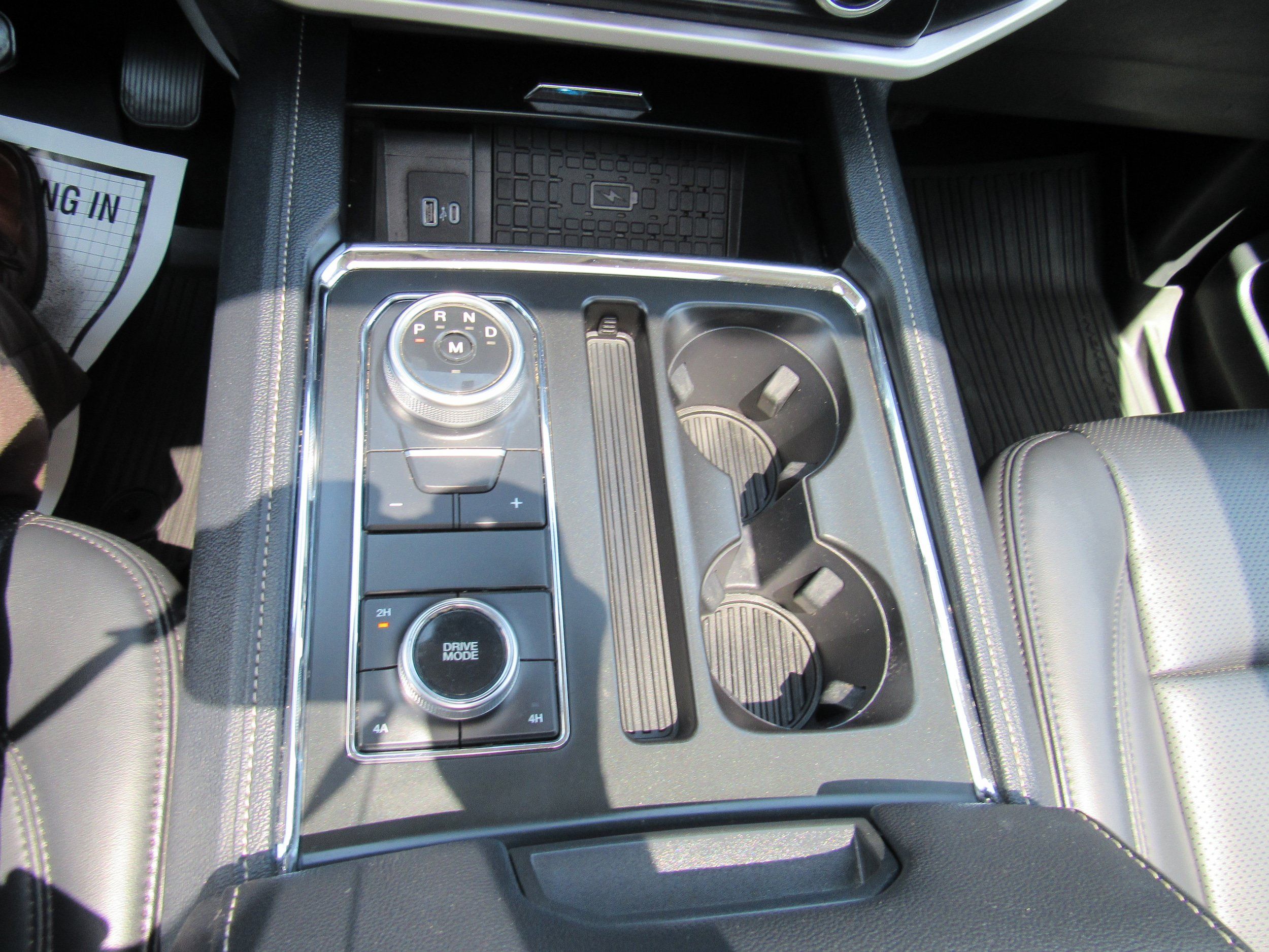 Used 2024 Ford Expedition XLT AWD/4WD image 26