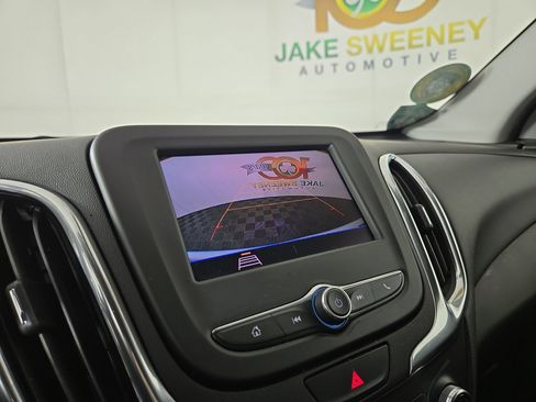 Certified 2020 Chevrolet Equinox LT w/ Driver Convenience Package image 21