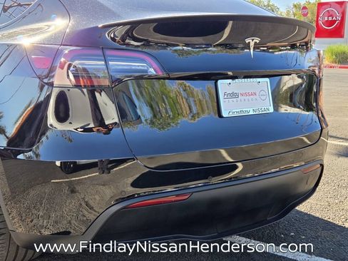 Used 2022 Tesla Model Y Performance AWD/4WD image 5
