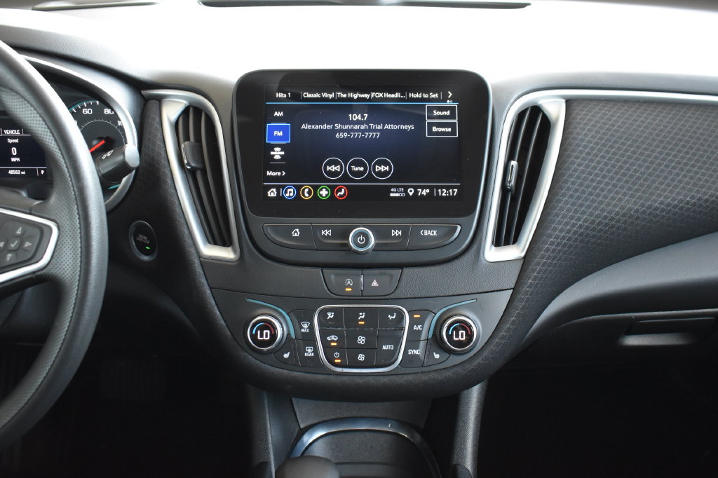 Used 2025 Chevrolet Malibu LT FWD image 18