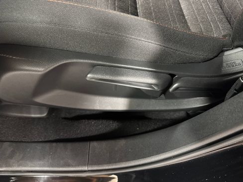 Used 2025 Honda HR-V Sport image 15