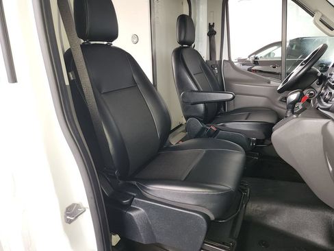 Used 2022 Ford Transit 350 DRW RWD image 20