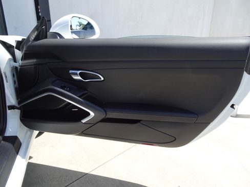 Used 2015 Porsche 911 Carrera S RWD image 19