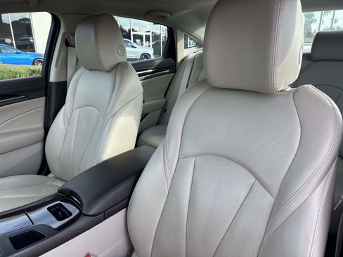 Used 2017 Buick LaCrosse Premium w/ Driver Confidence Package #2 image 20