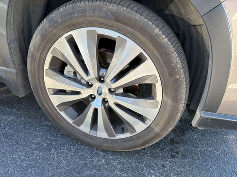 Used 2021 Subaru Ascent Limited w/ Technology Package image 4