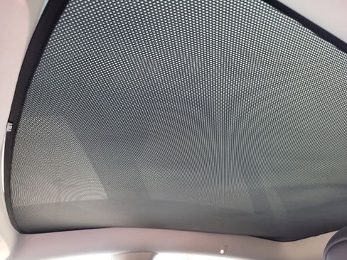 Used 2023 Tesla Model Y Long Range image 13