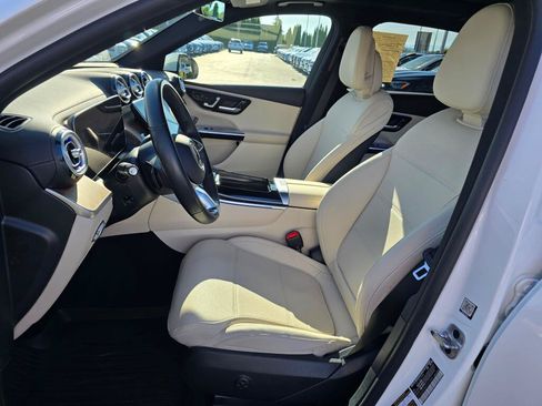 Used 2023 Mercedes-Benz GLC 300 4MATIC image 13
