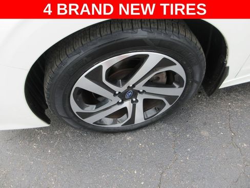 Used 2021 Subaru Legacy Touring XT AWD/4WD image 2