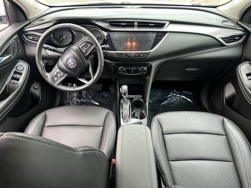 Used 2022 Buick Encore GX Essence w/ Experience Buick Package image 25