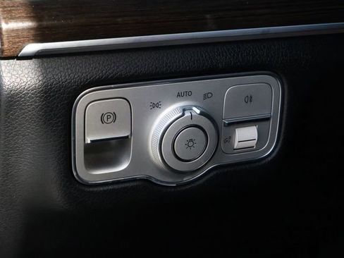 Used 2024 Mercedes-Benz GLE 350 4MATIC w/ 3rd Row Seat Package image 26