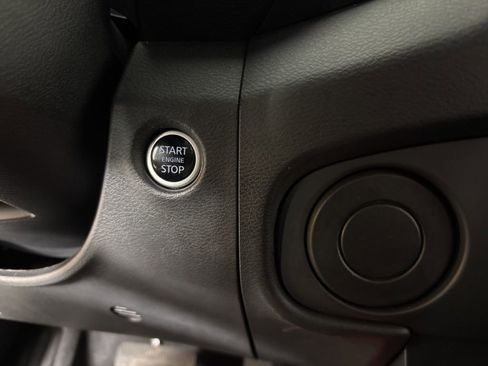 Used 2024 Nissan Frontier Pro-X image 22