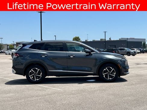 Used 2025 Kia Sportage LX FWD image 8