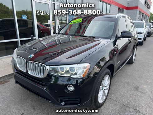 Used 2017 BMW X3 xDrive28i image 1