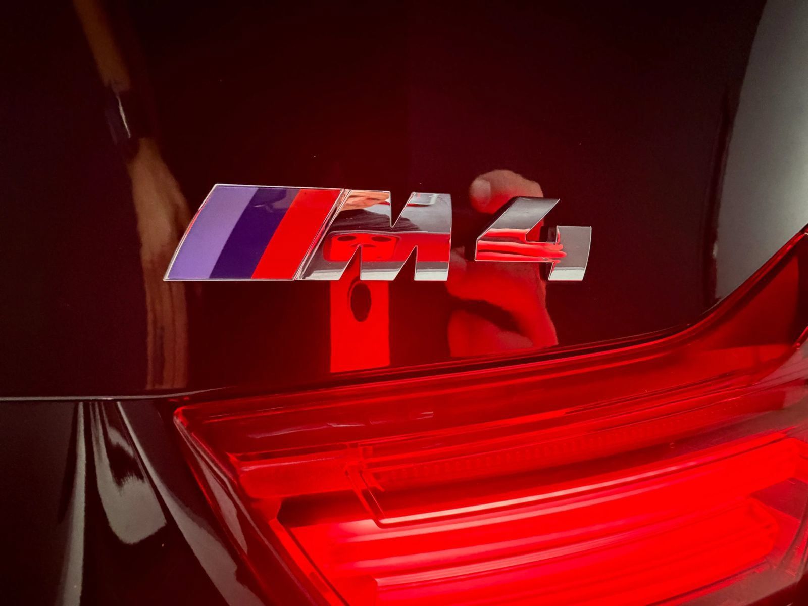 Used 2018 BMW M4 Coupe RWD image 15