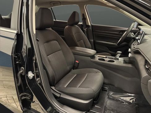 Used 2025 Nissan Altima 2.5 S image 27