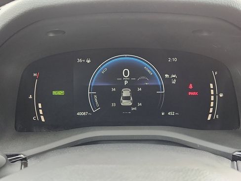 Used 2025 Toyota Camry LE image 23