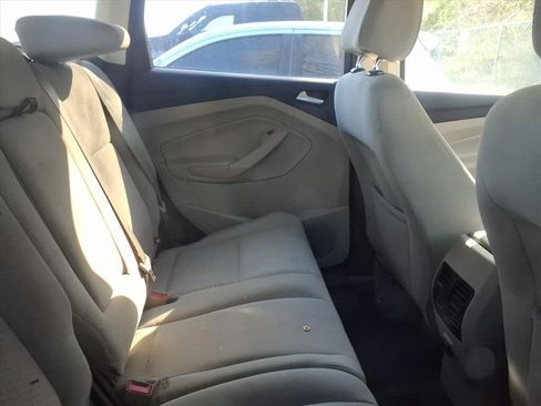 Used 2017 Ford Escape SE image 10