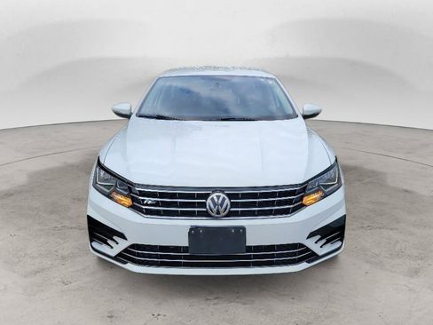 Used 2017 Volkswagen Passat 1.8T R-Line FWD image 2