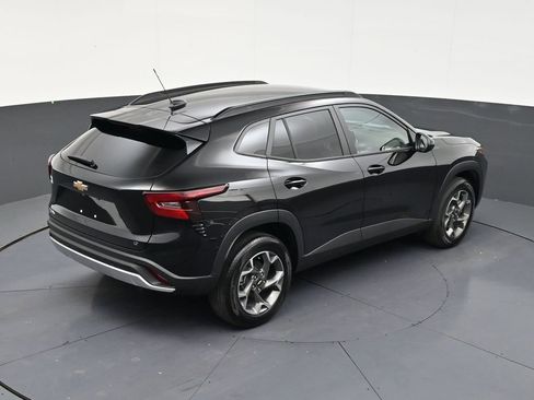 Used 2026 Chevrolet Trax LT FWD image 17