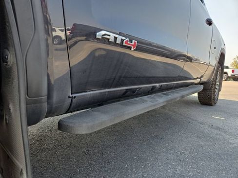 Used 2023 GMC Sierra 1500 AT4 w/ Technology Package AWD/4WD image 9