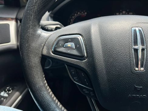 Used 2013 Lincoln MKZ AWD image 20