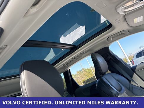Certified 2023 Volvo XC60 B6 Ultimate w/ Protection Package Premier image 14