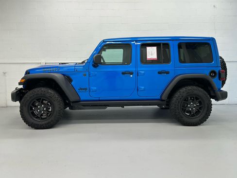 Used 2026 Jeep Wrangler Unlimited Sport AWD/4WD image 3