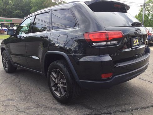 Used 2016 Jeep Grand Cherokee Laredo 75th Anniversary AWD/4WD image 10
