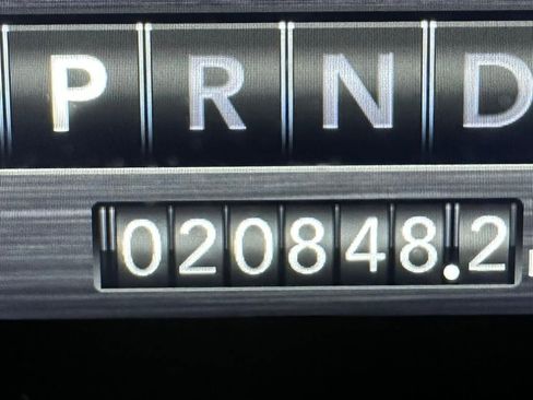 Used 2024 RAM 2500 Laramie image 26