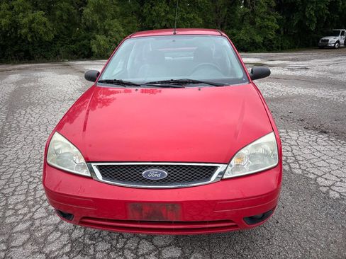 Used 2007 Ford Focus SE FWD image 3