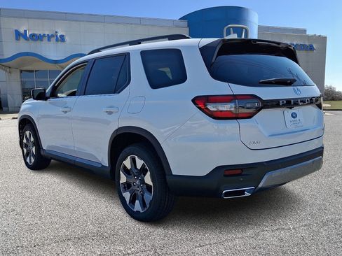 New 2026 Honda Pilot Elite image 3