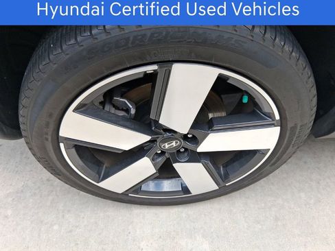 Used 2025 Hyundai Santa Fe Limited image 27
