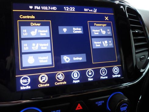 Used 2021 Jeep Grand Cherokee Overland AWD/4WD image 29