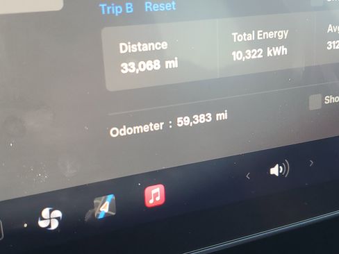 Used 2022 Tesla Model 3 Performance image 25