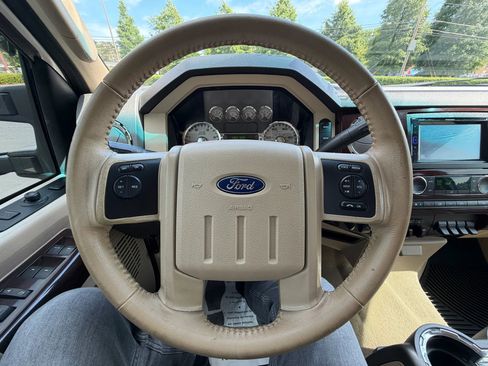 Used 2010 Ford F350 Lariat AWD/4WD image 28