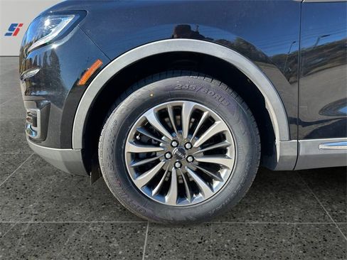 Used 2019 Lincoln Nautilus Select image 14