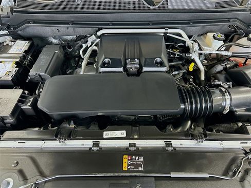 Used 2025 GMC Canyon Elevation w/ Convenience Package image 27