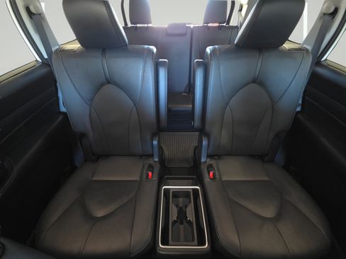 Used 2024 Toyota Grand Highlander AWD image 26