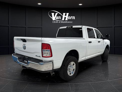 Used 2024 RAM 3500 Tradesman w/ Chrome Appearance Group AWD/4WD image 7