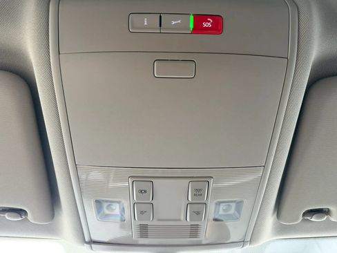Used 2021 Volkswagen Atlas SE FWD image 26