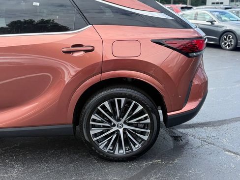 Used 2023 Lexus RX 350 Premium Plus w/ Accessory Package AWD/4WD image 4