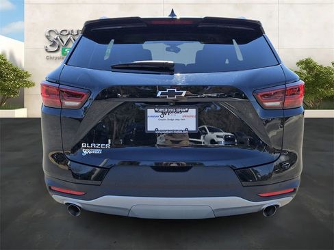 Used 2024 Chevrolet Blazer LT w/ Convenience Package image 4