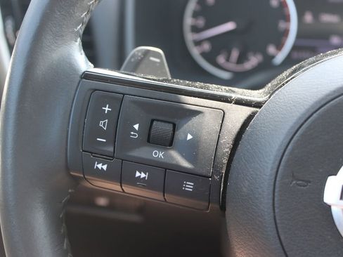 Used 2021 Nissan Rogue SL w/ Premium Package image 22