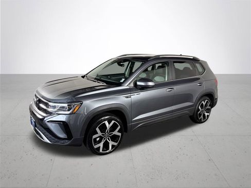 Certified 2023 Volkswagen Taos SEL AWD/4WD image 2