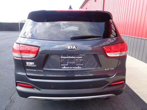 Used 2016 Kia Sorento EX w/ EX Premium Package image 6