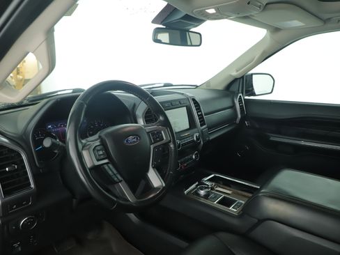 Used 2019 Ford Expedition Platinum image 18